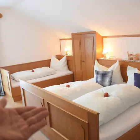 Haus Mortna Appartement Liesing